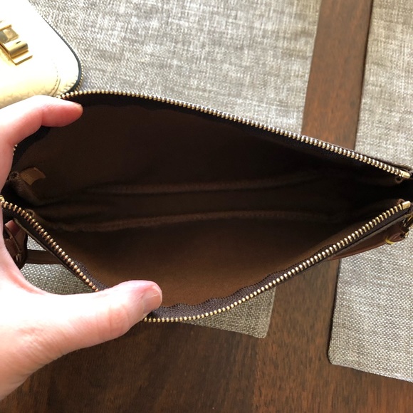 SOLD-Authentic Louis Vuitton pouchette - Picture 3 of 5